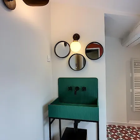 Willa Maison Luxe 4 - Patio - Climatisation - 10 Minutes A Pied Du Pont D'avignon