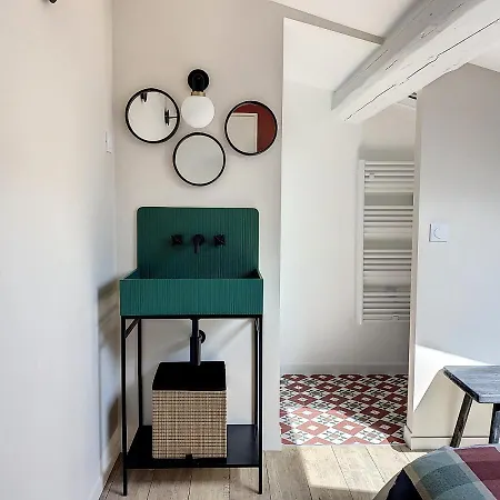 Maison Luxe 4 - Patio - Climatisation - 10 Minutes A Pied Du Pont D'avignon * Awinion